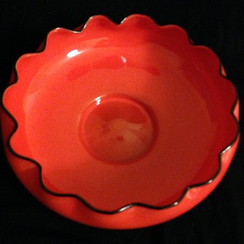 NEWLY FOUND TANGO BOWL - Art Glass