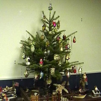 Old Fashioned Christmas Tree
