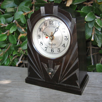 Art Deco Bakelite Skyscraper Havlin Clock - Clocks