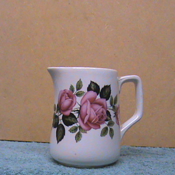 Carrigaline Pottery  - China and Dinnerware