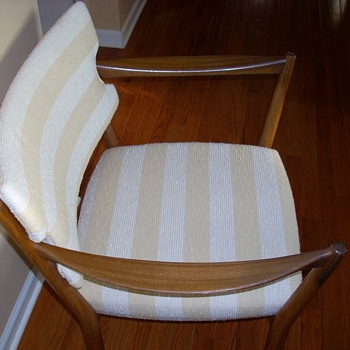Dokka Mobler Norwegian Chairs