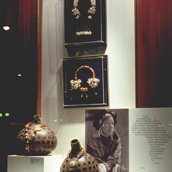 Macys' Window Display - Fine Jewelry