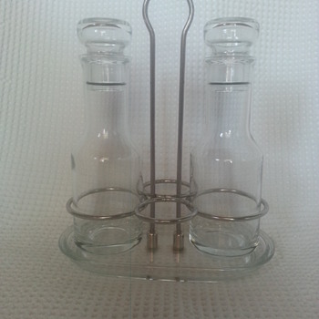 GLASS OIL & VINEGAR AND CRUET? - Kitchen