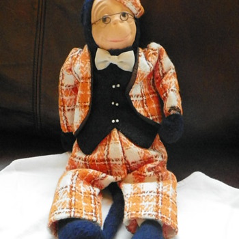 Monkey Doll Id HELP....PLEASE!!! - Dolls