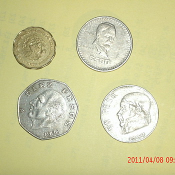 Many different coins - US Coins