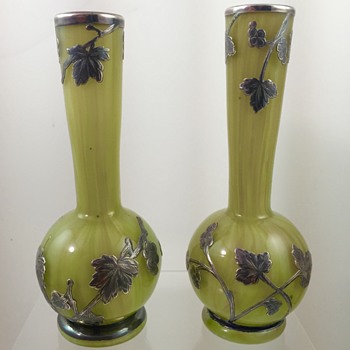 Loetz Green Onyx vases with silver overlay, PN unknown, ca. 1893 - Art Glass