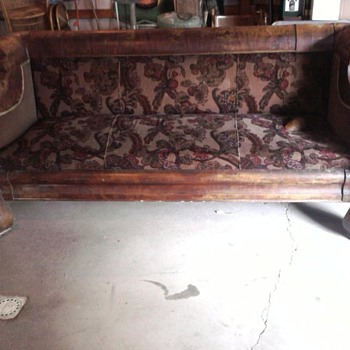 VICTORIAN  7 FOOT COUCH - Furniture