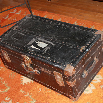 OVERLAND STEAMER TRUNK