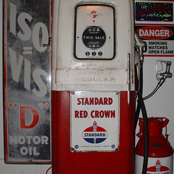 1950 Original Martin & Schwartz Gas Pump...Theme Is Standard...42 cents a gallon...Iso-Vis Porcelain Sign...5 Gallon Oil Can  