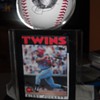 Kirby Puckett Fotoball and 1986 Topps card