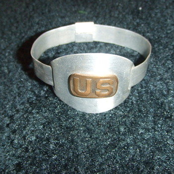 Trench Art US aluminum bracelet from WW2 - Military and Wartime