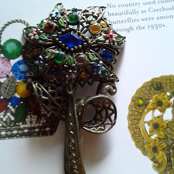 Czech?? Flower Brooch