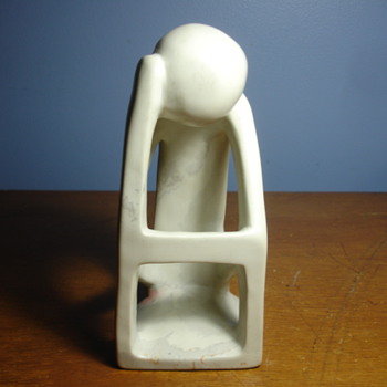 Solid marble statue "the thinker" modern version no maker marks. - Figurines