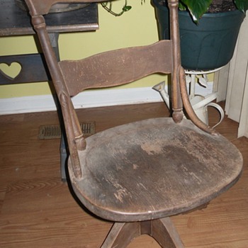Office/Bankers Chair - Furniture