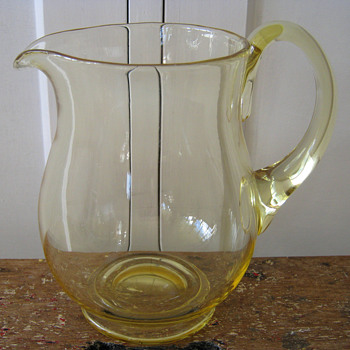 LARGE CITRON JUG