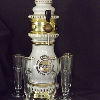 ANTIQUE PORCELAIN BEER TOWER - Breweriana