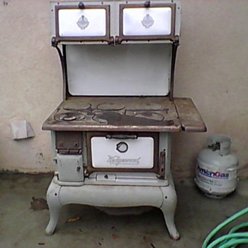 wedgewood wood fueled cook stove - Kitchen