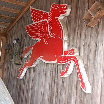 right facing Mobil Pegasus sign  WIW