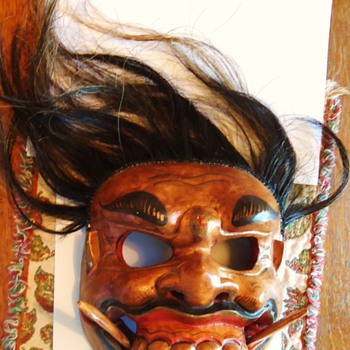 Scary Mask, from???  Wood with real hair?