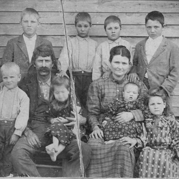 My great-Grandmother as a little girl - Photographs
