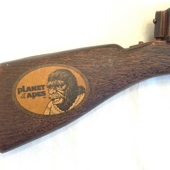 1967 Original Planet of the Apes Mattel Tommy Burst Gun - Toys