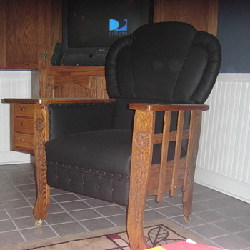 The shouting chair - Furniture