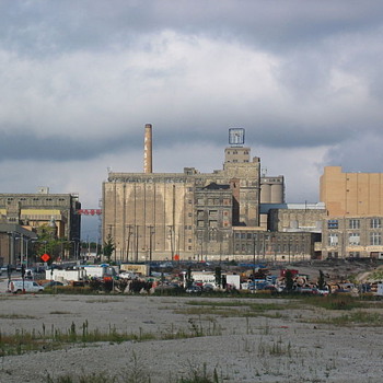 Pabst Brewery In Milwaukee . The mansion is still up most of building is gone . - Breweriana