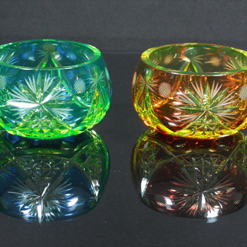Val St Lambert cut to vaseline finger bowls