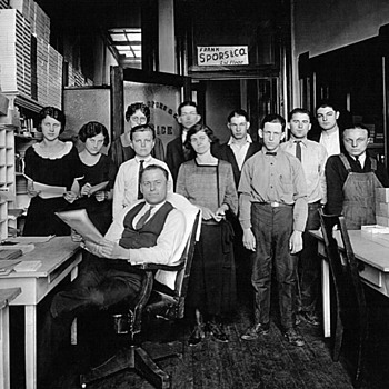 Frank Spors & Company, Le Center, Minnesota. 1921 Photo - Photographs