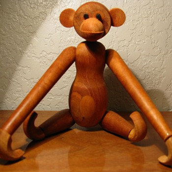 Mid Century Zoo Line Wood Monkey