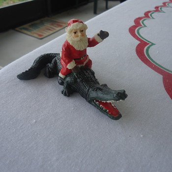 THIS SANTA CLAUS IS FROM FLORIDA! - Christmas