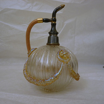 Loetz Empire perfume