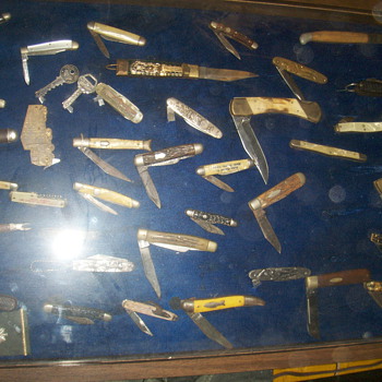 Knife collection - Military and Wartime