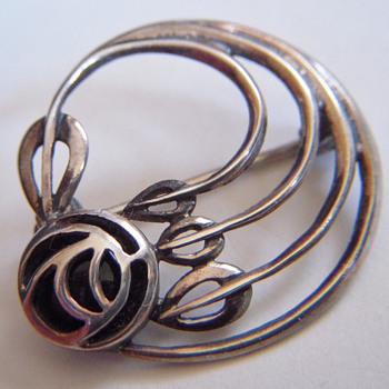 Hand-wrought Sterling/Onyx pin~Signed RH - Fine Jewelry