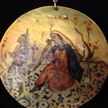 Handpainted Mother of Pearl pendant - Fine Jewelry