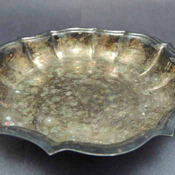 Sterling?? Salt & Pepper Dish