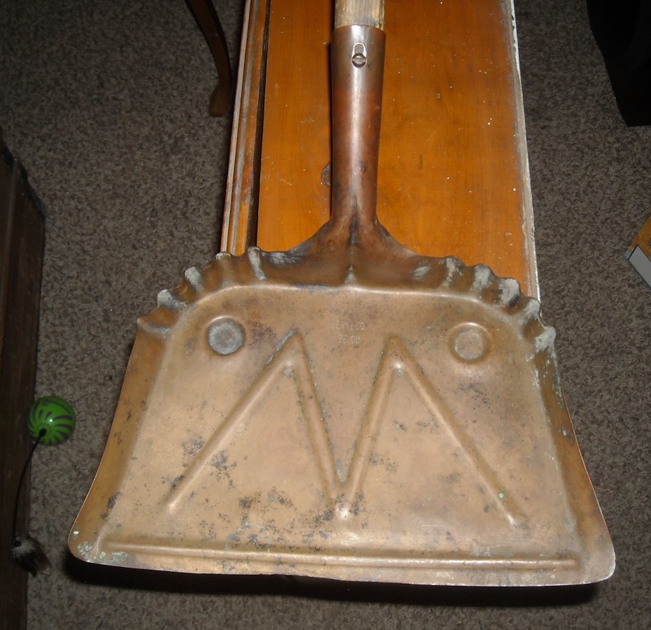 Vintage Copper Dust Pan with Wooden Handle BERYLCO Collectors Weekly