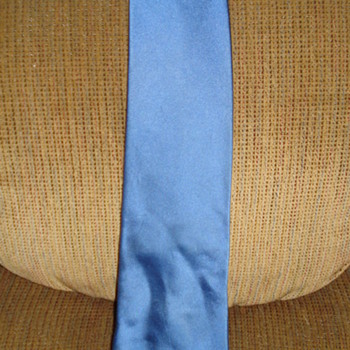  DONALD TRUMP SILK BLUE TIE Only Paid .99 cents