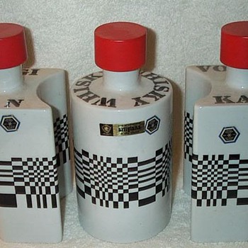 "Op-Art" Decanter Set