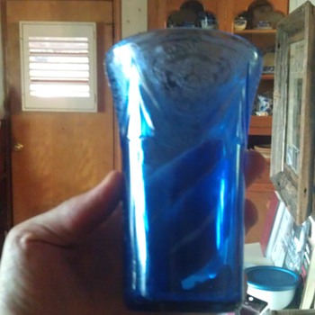 Rare set of 4 Blue Royal Lace 4.75" tumblers. 