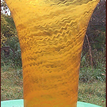 Bbig Nazing 1930's vase 