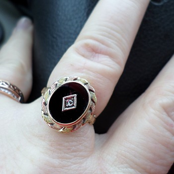 antique, art deco? gold, black onyx ring. - Fine Jewelry