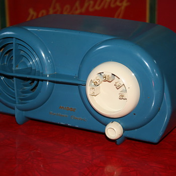 Northern Electric bakelite radio - Radios