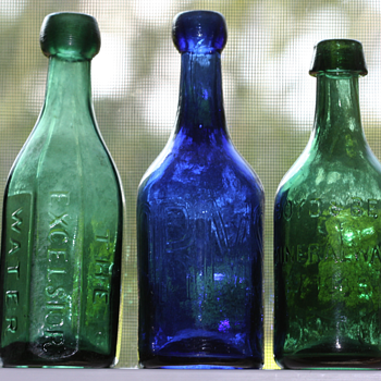 <----Old Pontiled Soda Bottles----> - Bottles