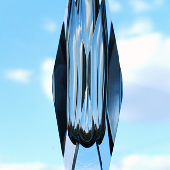 Square prism vase - Gunnar Nylund, Strombergshyttan 1954. - Art Glass