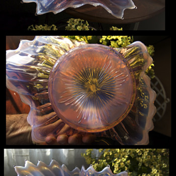 Pink Bowl Query: I could use a bit of expert knowledge to i.d. this piece! - Art Glass