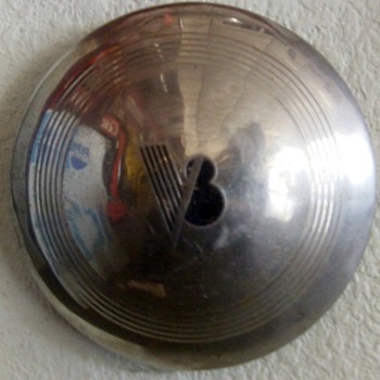 Antique Ford V8 Hubcap 
