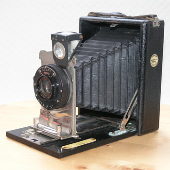 Thornton-Pickard Imperial Pocket Camera No. 0, 1921. - Cameras