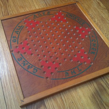 1930's "Chinker-Chek" Wooden Chinese Checkers Board - Games