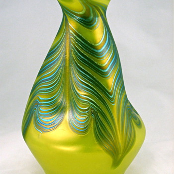 Loetz Phen Genre 829 - Art Glass